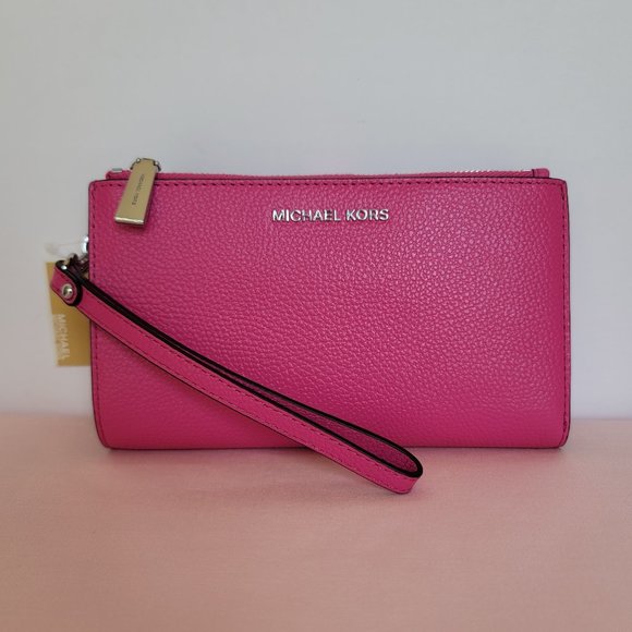 MICHAEL KORS Jet Set Double Zip Pebbled Leather Wristlet- Cerise 🎈$127.